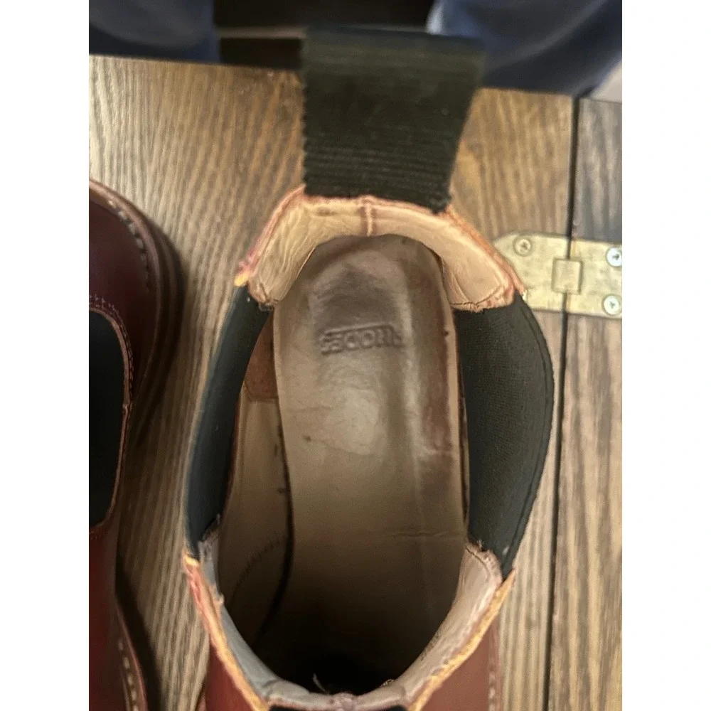 Rhodes Boots good looks